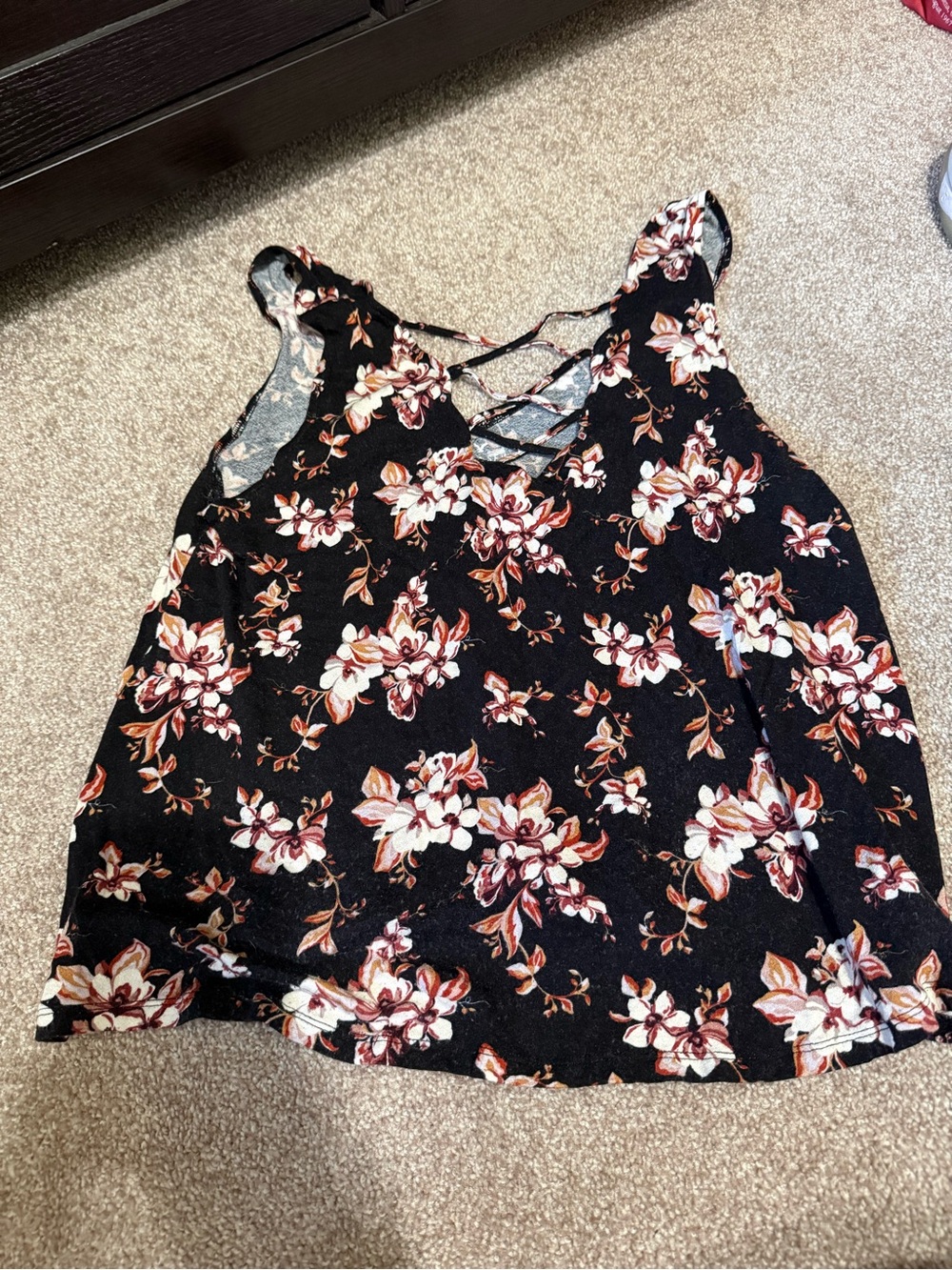 American Eagle Soft and Sexy Crepe Floral Tank Top